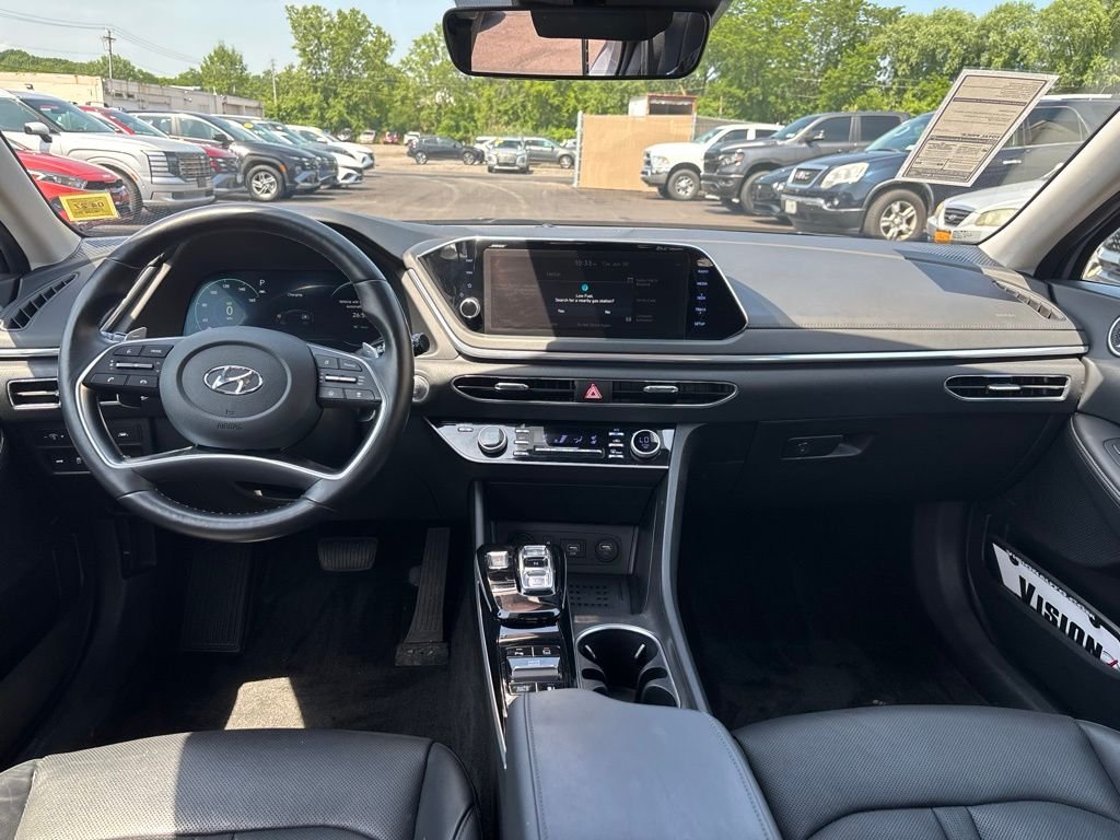 Used 2023 Silver Hyundai Limited image 9