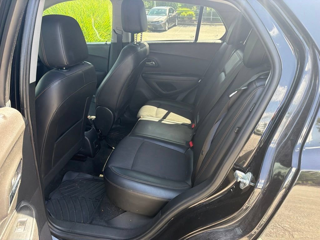 Used 2019 Black Chevrolet LT image 5