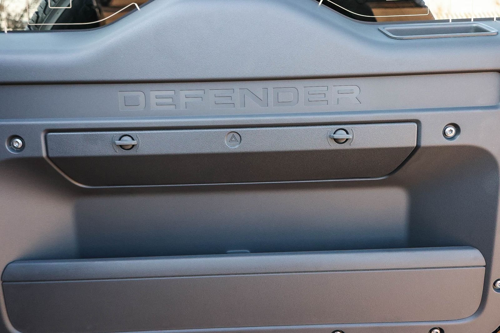 2026 Land Rover Defender X - Photo 25