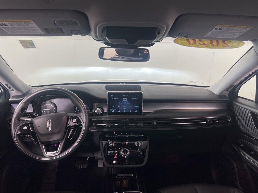 Used 2020 White Lincoln Standard image 20