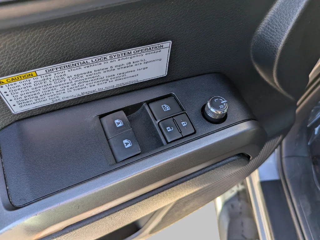 Used 2018 Silver Toyota TRD Off-Road image 17