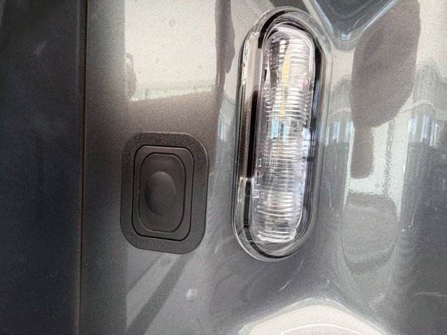 New 2026 Carbonized Gray Metallic Ford XLT image 17
