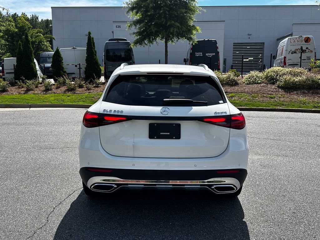 New 2026 Polar White Mercedes-Benz GLC 300 image 7