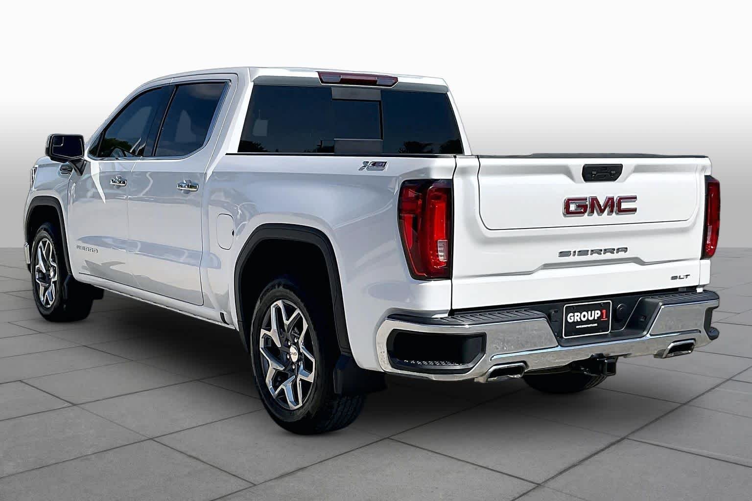 Used 2024 White Frost Tricoat GMC SLT image 12