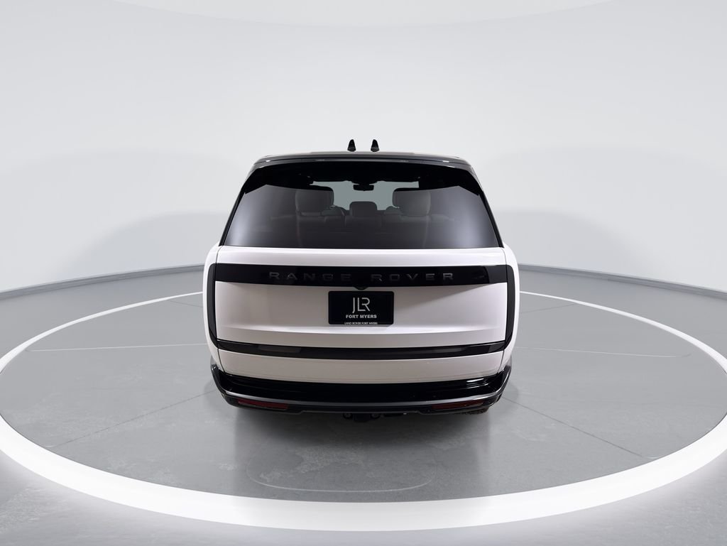 New 2026 OSTUNI PRL WHT Land Rover SE LWB image 7