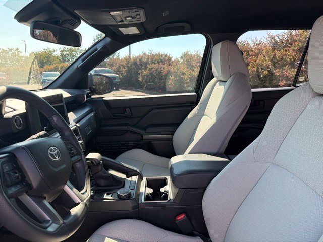 Used 2025  Toyota SR5 image 13