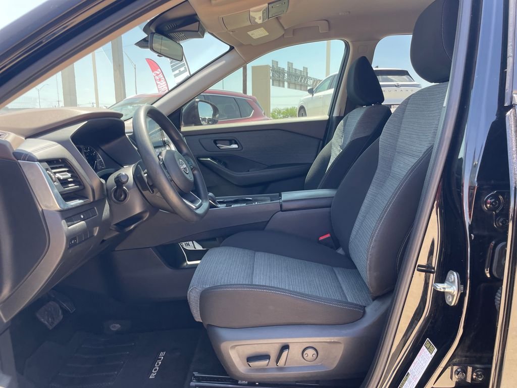 Used 2023 Black Nissan SV image 23