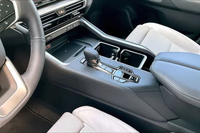 2026 Lexus TX Luxury - Photo 18