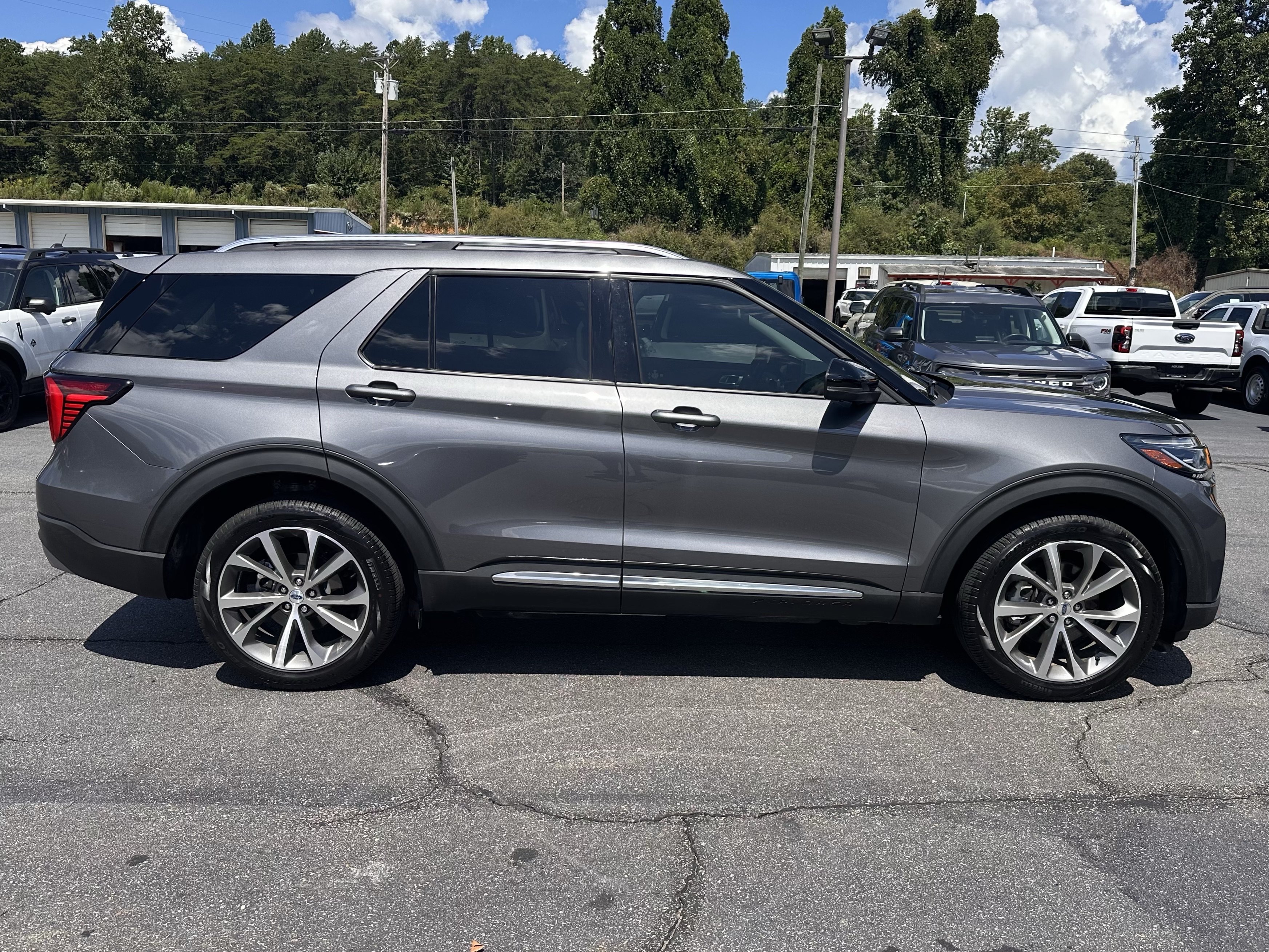 Used 2025 Carbonized Gray Metallic Ford Platinum image 5