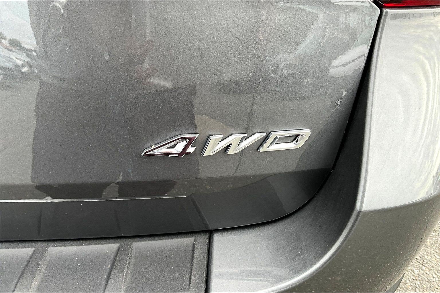 Used 2024 Gray Ford Platinum image 22