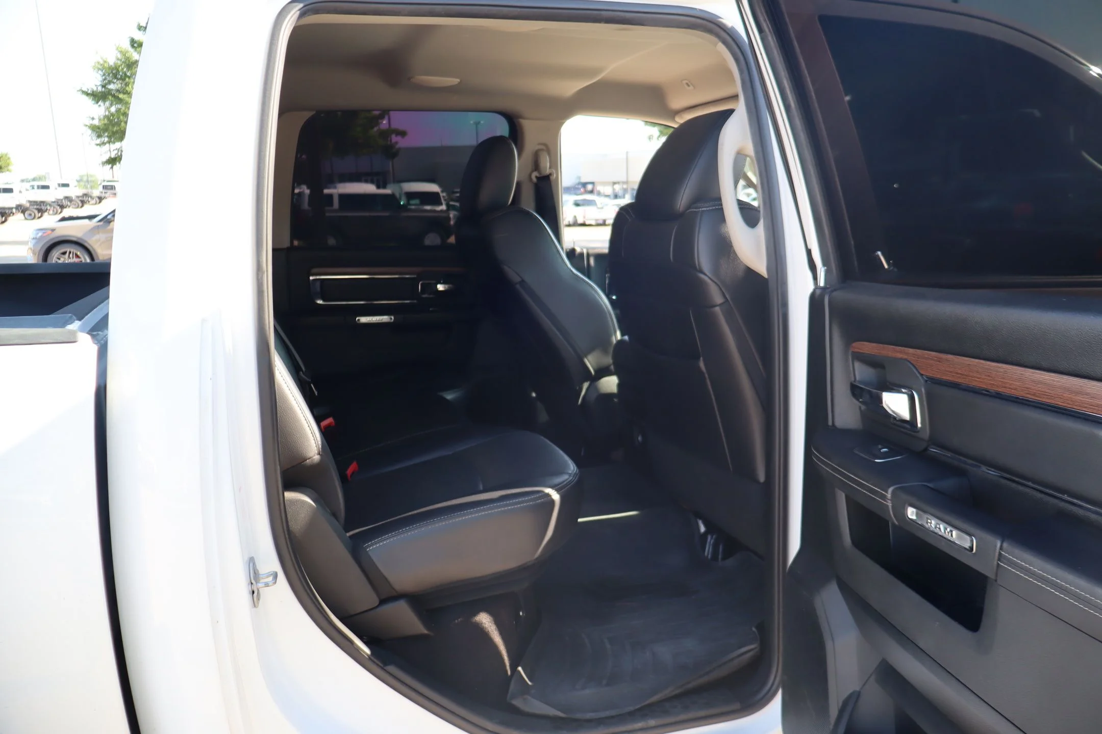 Used 2017 White Ram Laramie image 29