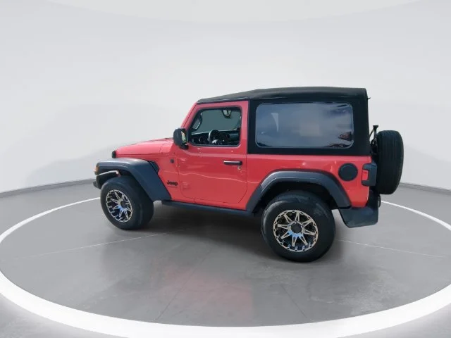 Used 2022 Red Jeep Sport S image 6