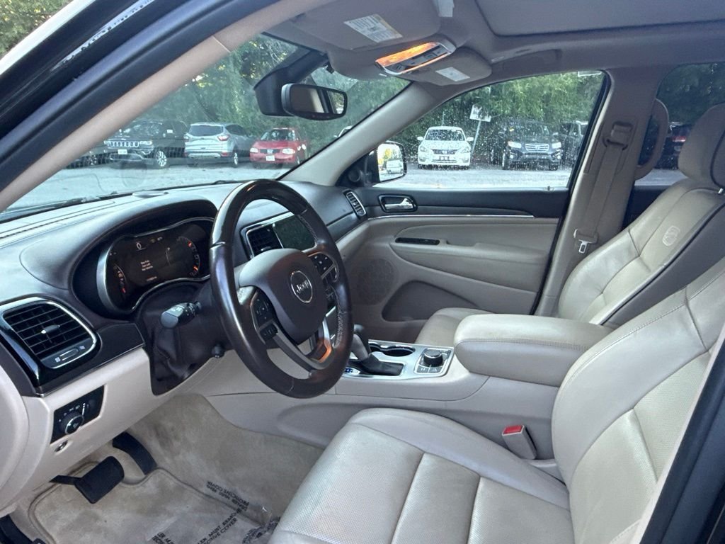 Used 2019 Black Jeep Overland image 14