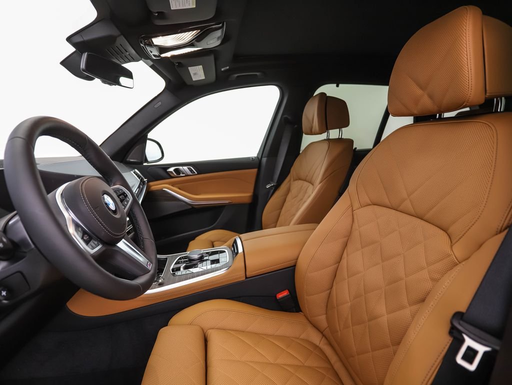 New 2026 Gray Metallic BMW xDrive40i image 11