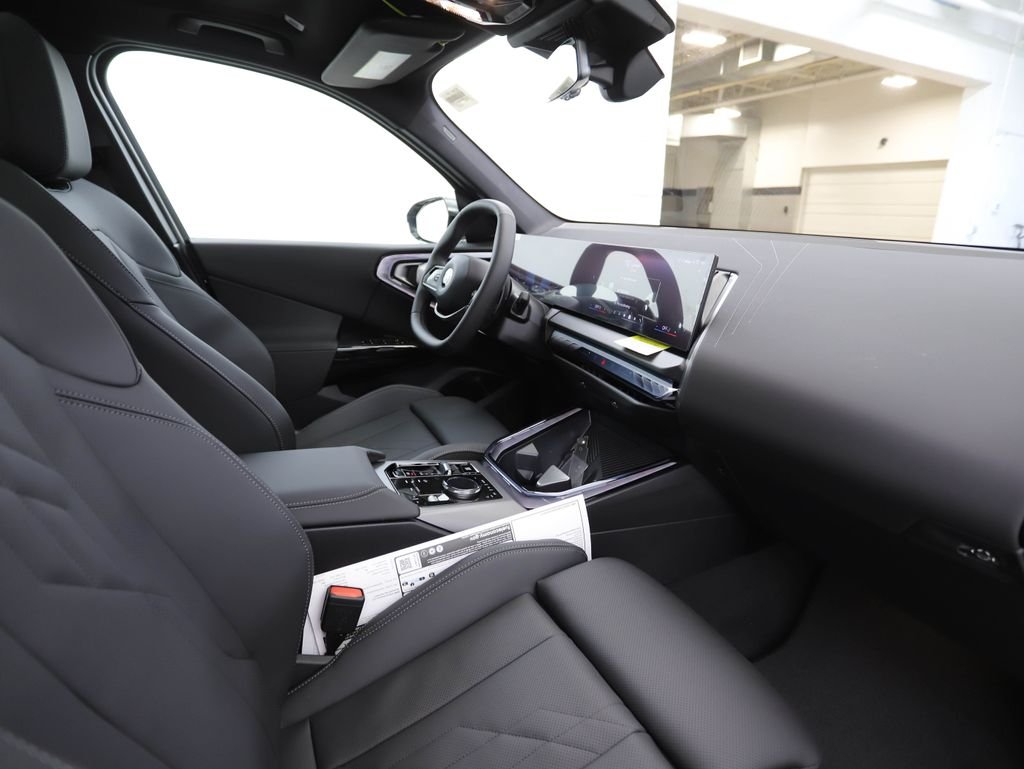 Used 2026 Black Sapphire Metallic BMW 30 xDrive image 30