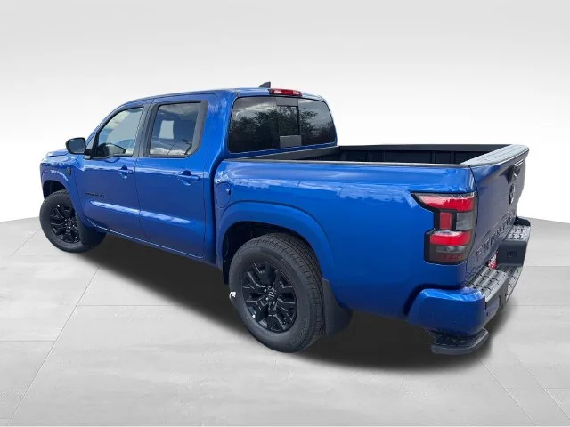 New 2027 Bluestone Pearl Nissan Crew Cab SV image 5
