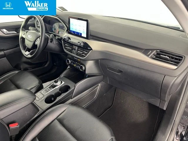 Used 2022 Black Ford SEL image 41