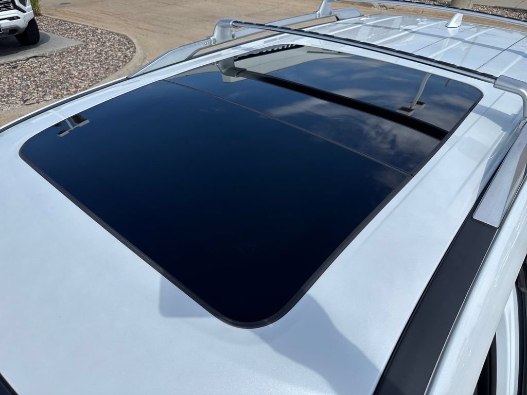 2025 Nissan Pathfinder Platinum - Photo 10
