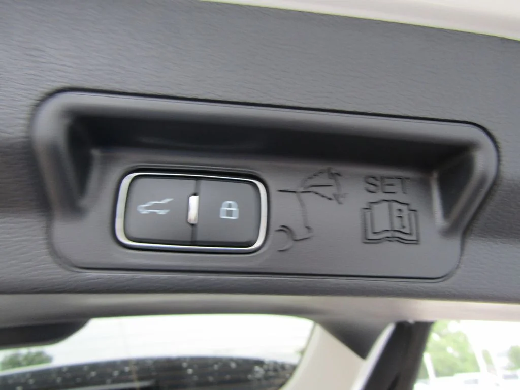 New 2026 Star White Metallic Tri-Coat Ford Active image 21