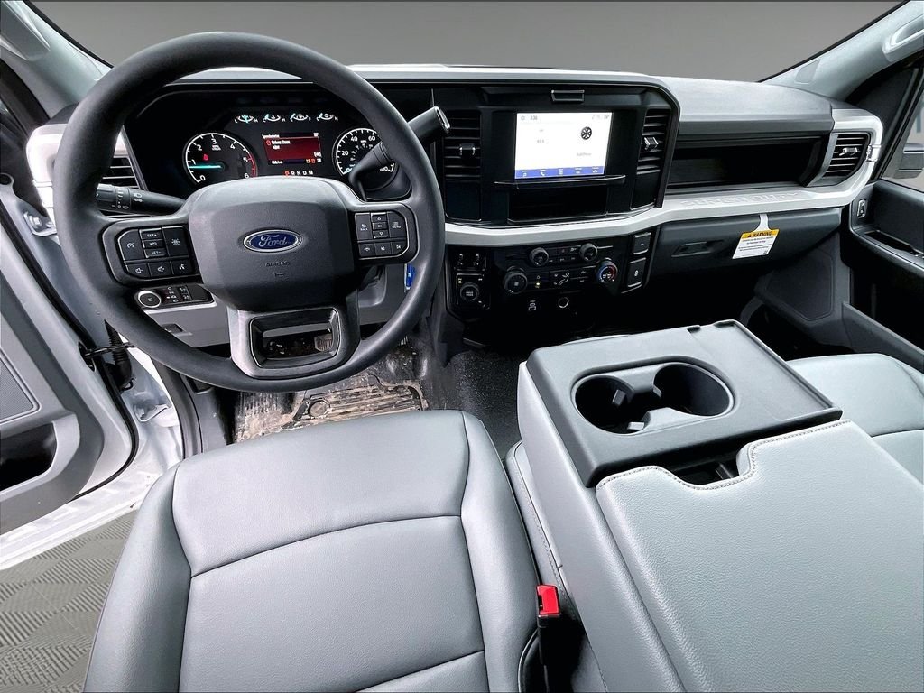 New 2026 Oxford White Ford XL image 12