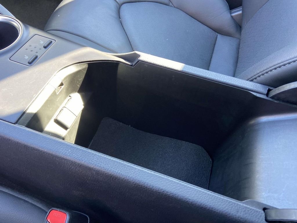 2024 Toyota Camry XLE - Photo 29