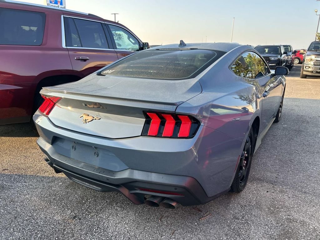 Used 2024 Vapor Blue Metallic Ford EcoBoost Premium image 3