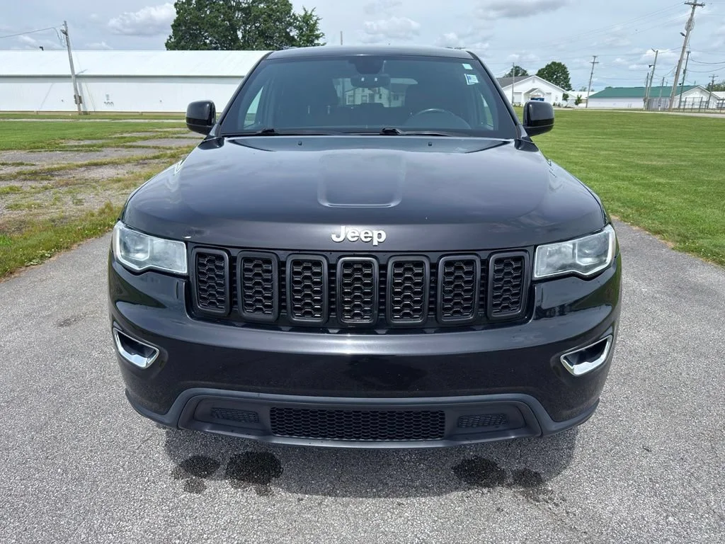 Used 2017 Black Jeep Laredo image 17