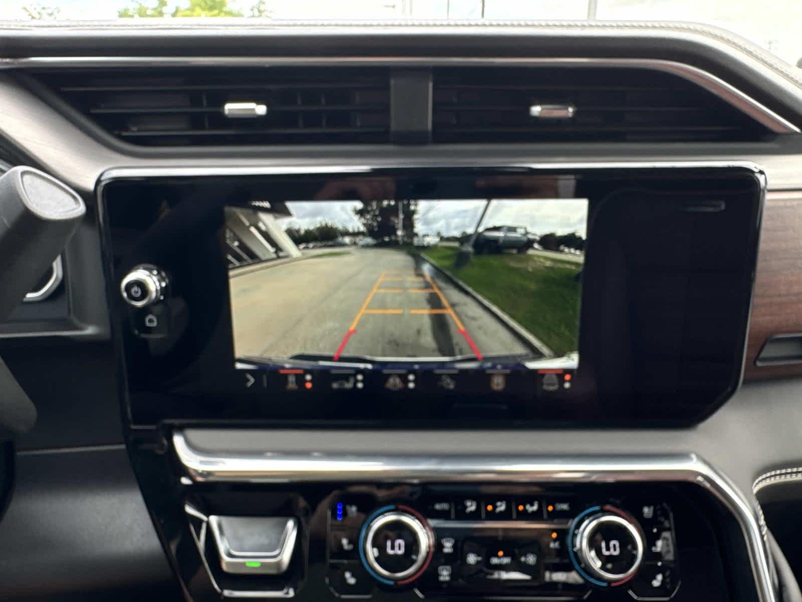 2026 GMC Sierra 2500HD Denali Ultimate - Photo 17
