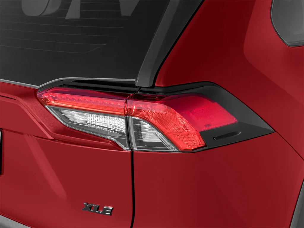 Used 2025 Red Toyota XLE image 16