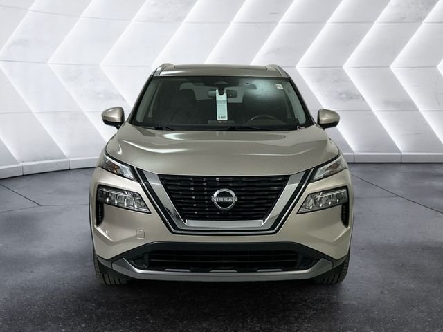 Used 2023 Gold Nissan SL image 2