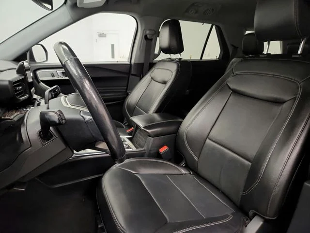 Used 2021 Black Ford Limited image 18
