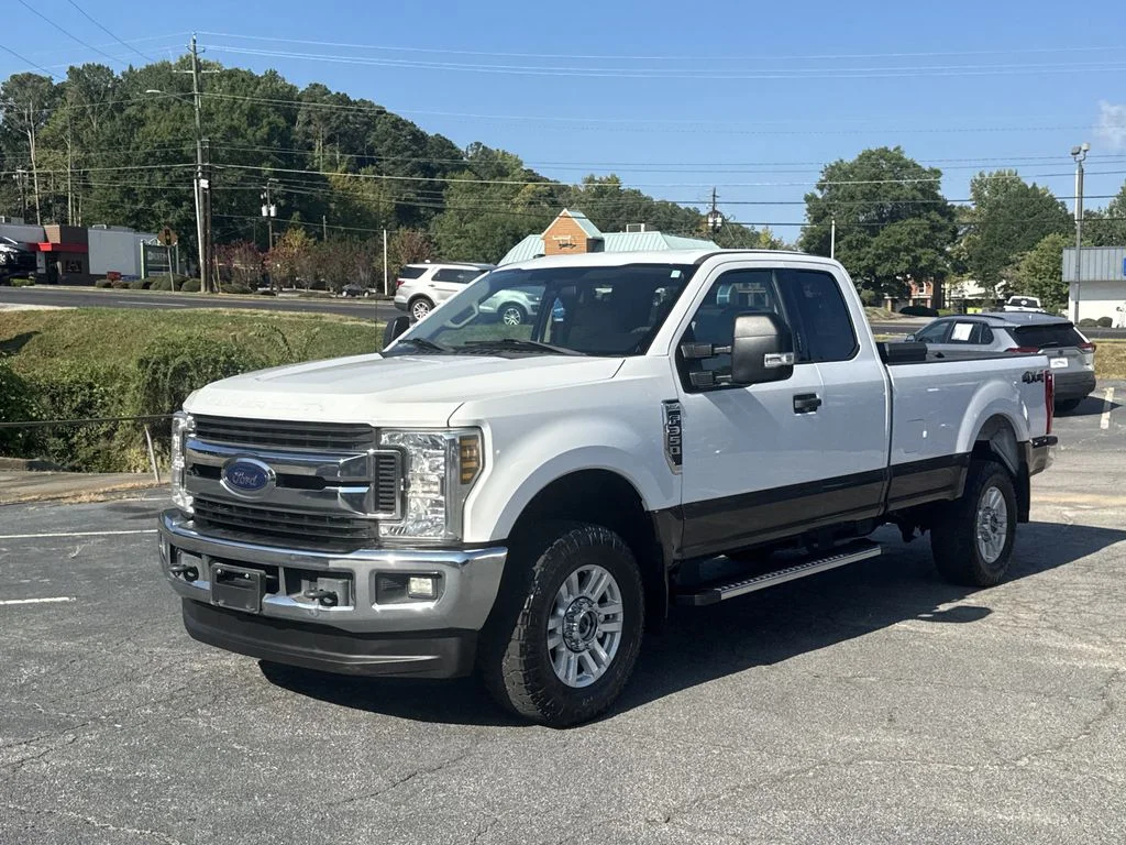 Used 2019 White Ford XLT image 3