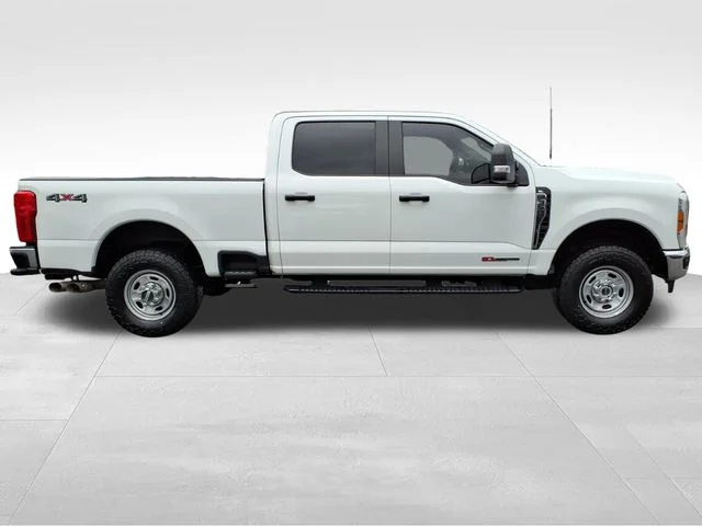 Used 2023 White Ford XL image 10