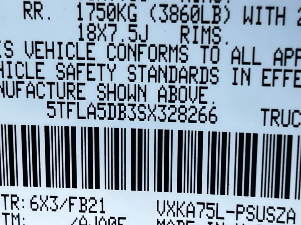 2025 Toyota Tundra SR5 - Photo 31