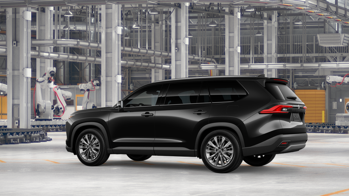 New 2026 Midnight Black Metallic Toyota Platinum image 5