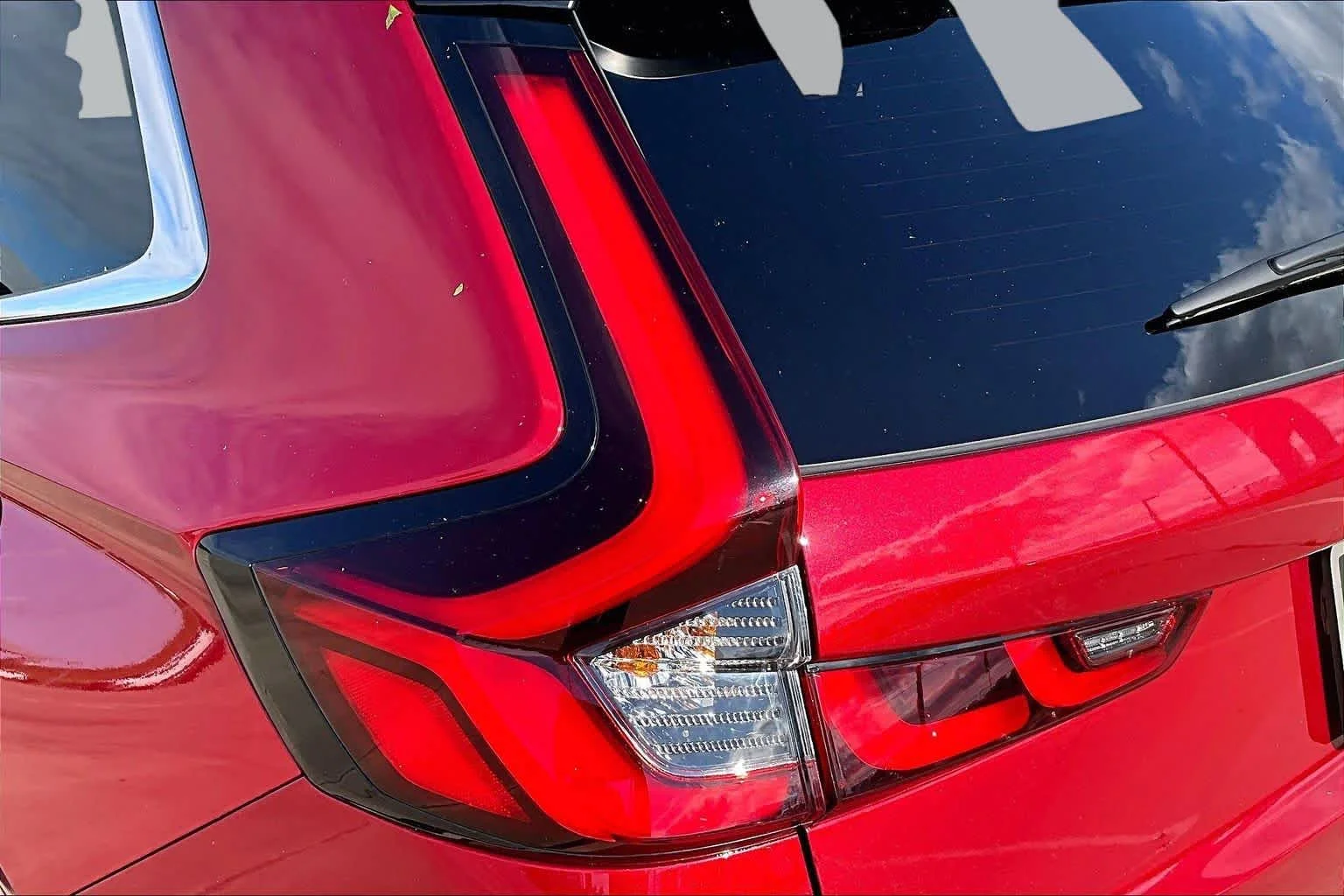 Certified Used 2025 Radiant Red Metallic Honda Sport-L image 28