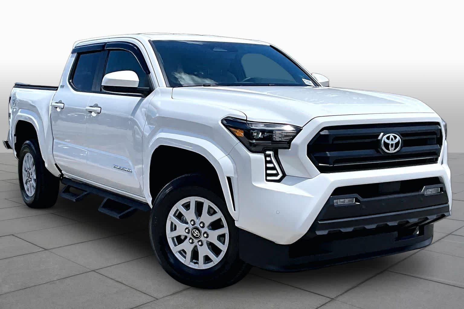 Used 2024 Ice Cap Toyota SR5 image 3
