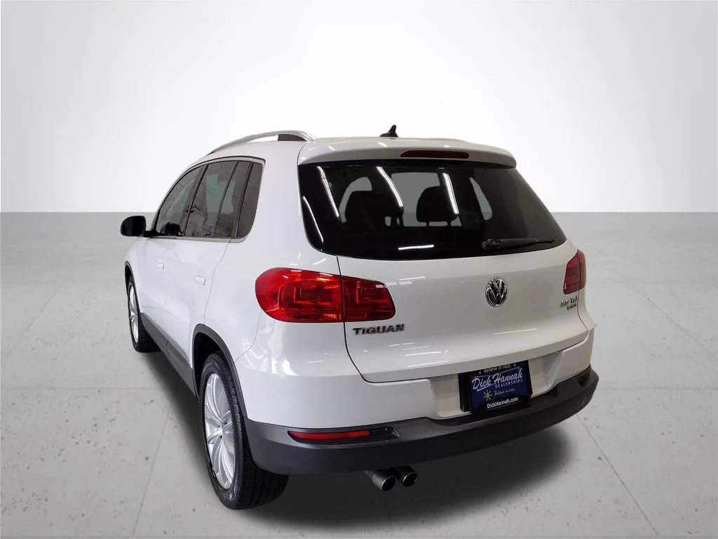 Used 2014 White Volkswagen SE image 12