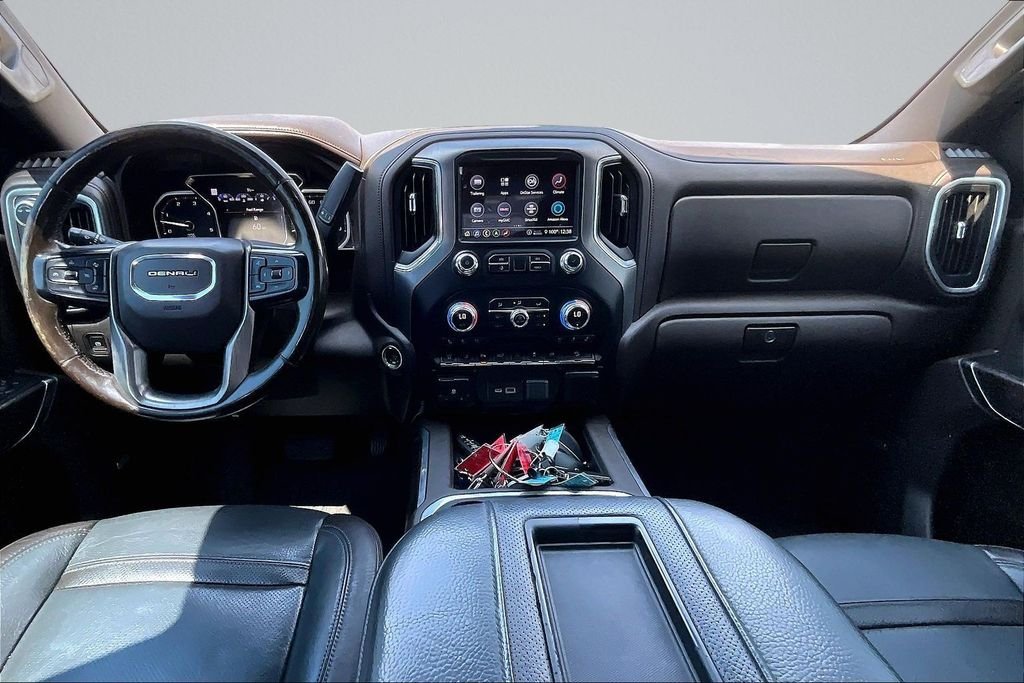 Used 2020 White GMC Denali image 13