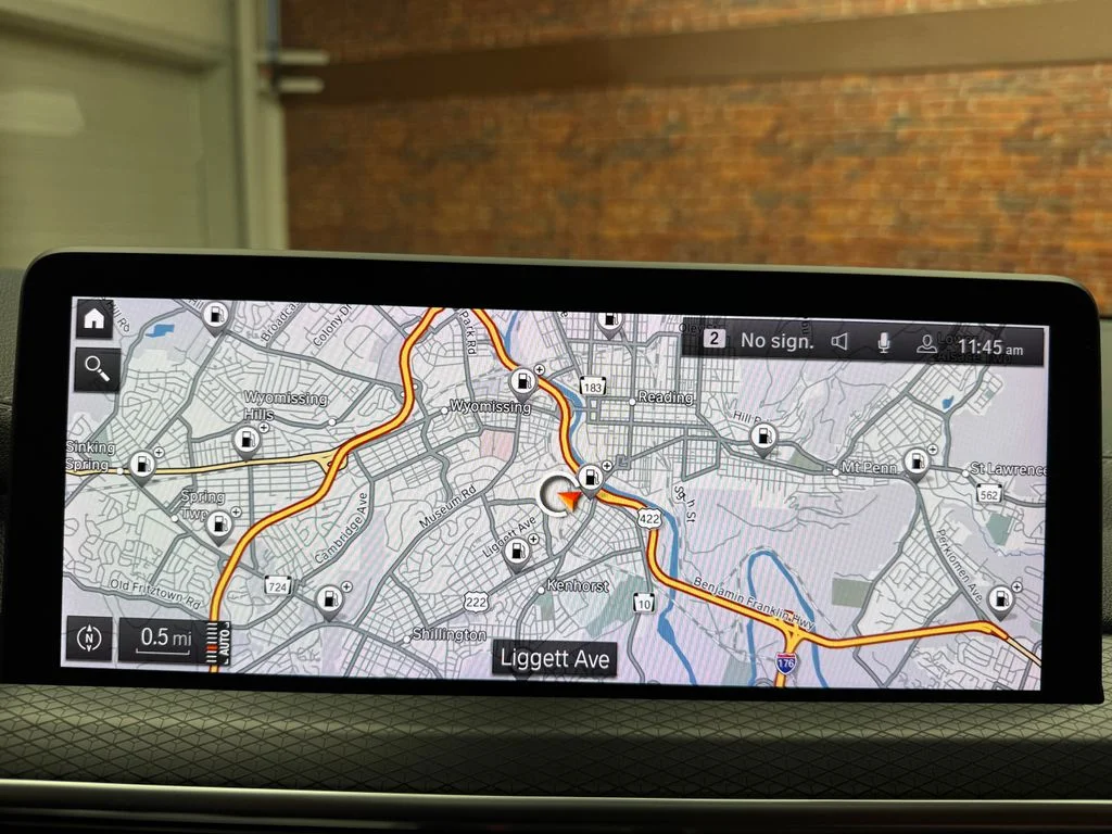 Used 2024 Black BMW xDrive30i image 21