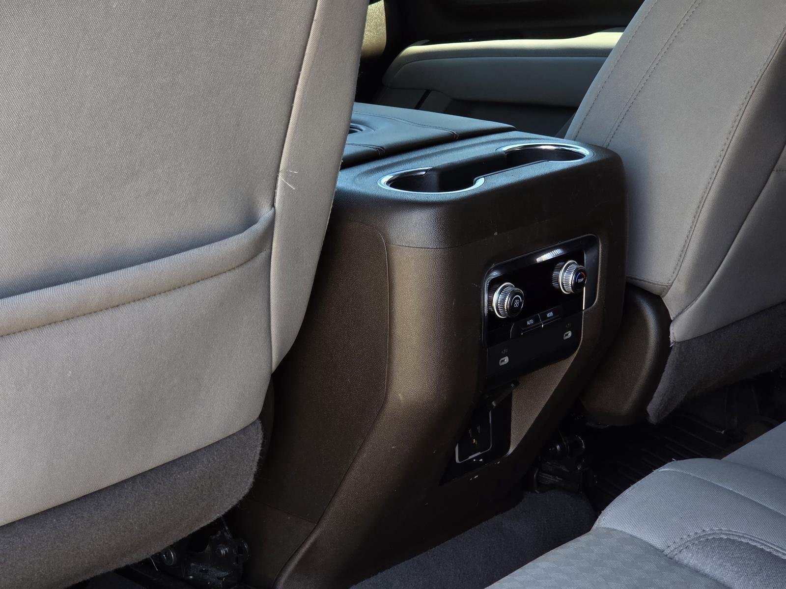 Used 2023 Summit White GMC SLE image 35