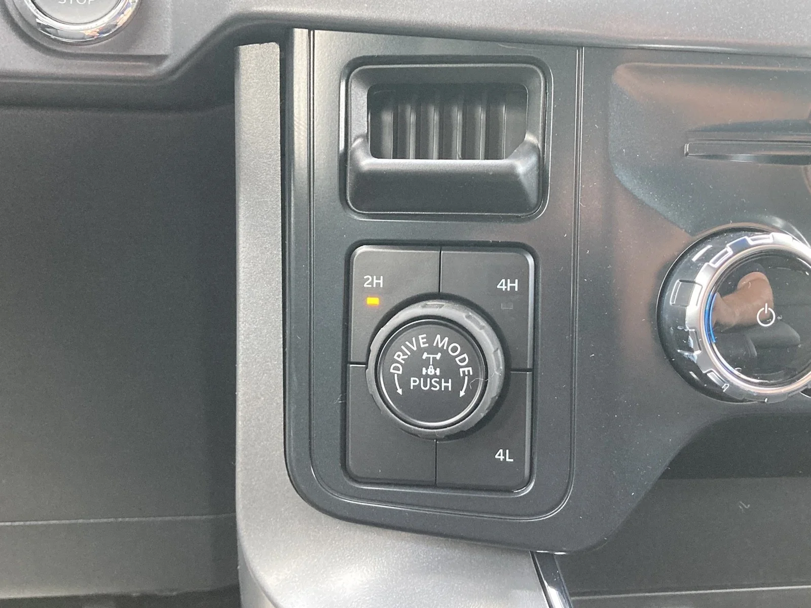 New 2026 Oxford White Ford XLT image 20