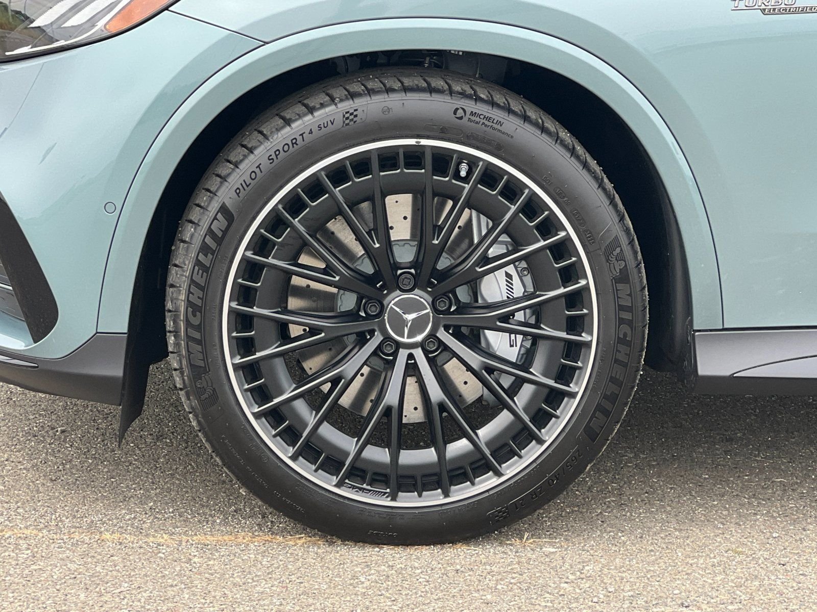 New 2026 Verde Silver Metallic Mercedes-Benz 43 AMG® image 11