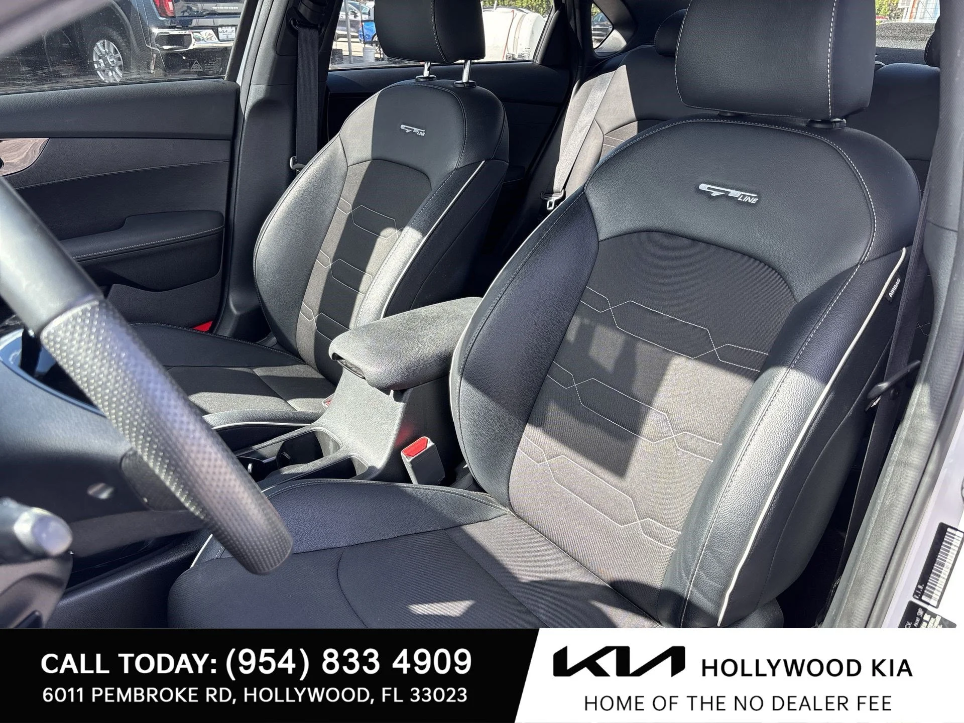 Used 2024 Snow White Pearl Kia GT-Line image 13