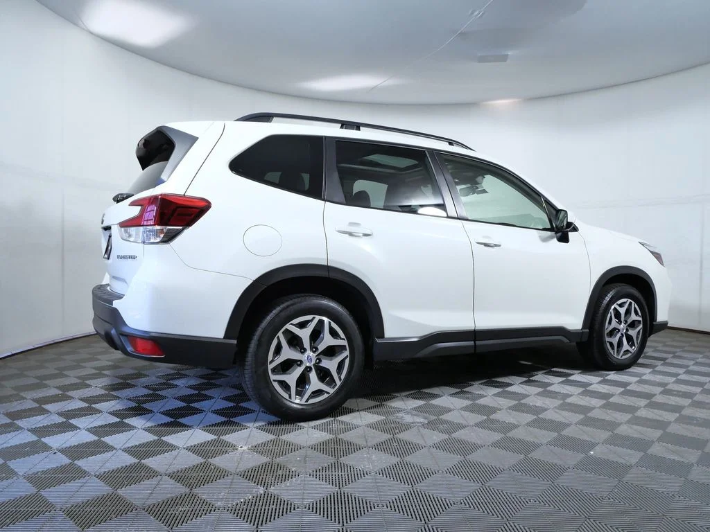 Used 2020 White Subaru Premium image 6