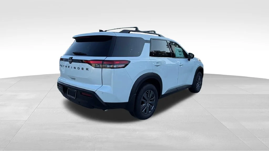 New 2026 Everest White Pearl TriCoat Nissan SV image 8