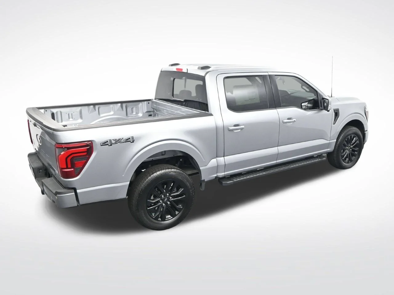 Used 2025 Silver Metallic Ford Lariat image 27