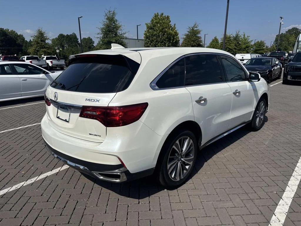 Used 2017  Acura 3.5L image 7