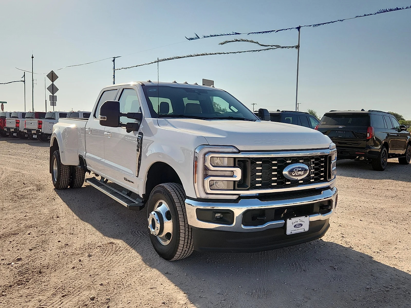 New 2026 Oxford White Ford Lariat image 1
