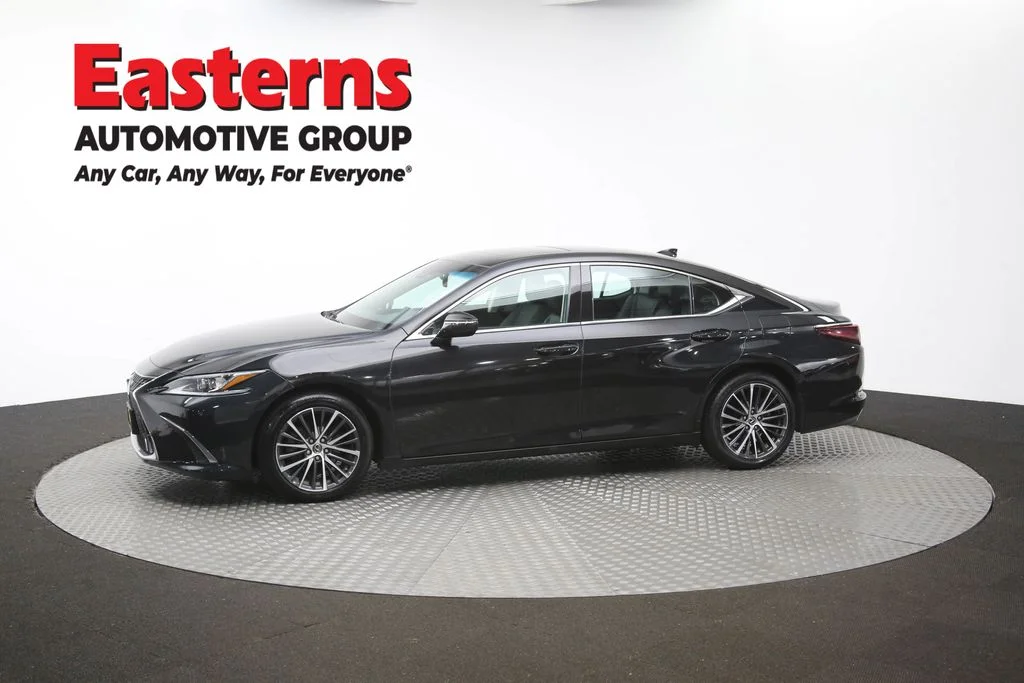 Used 2023 Black Lexus 350 image 61